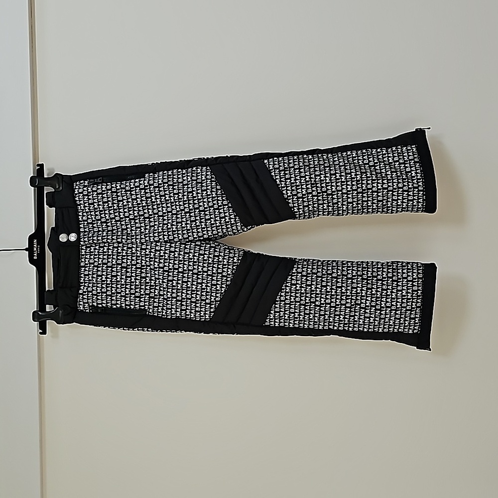 Balmain logo  winter/ski pants . Kids size 8